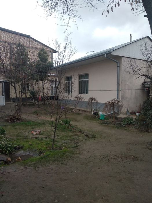 Ховли участка сотилади