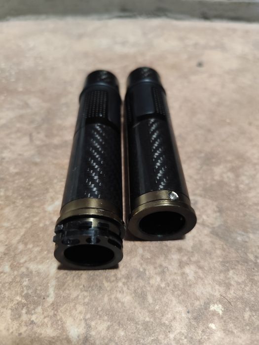 Карбонови ръкохватки Rizoma