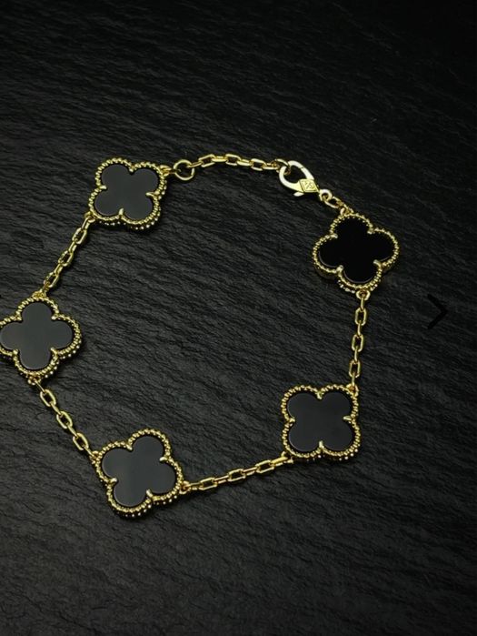 Гривни Van Cleef