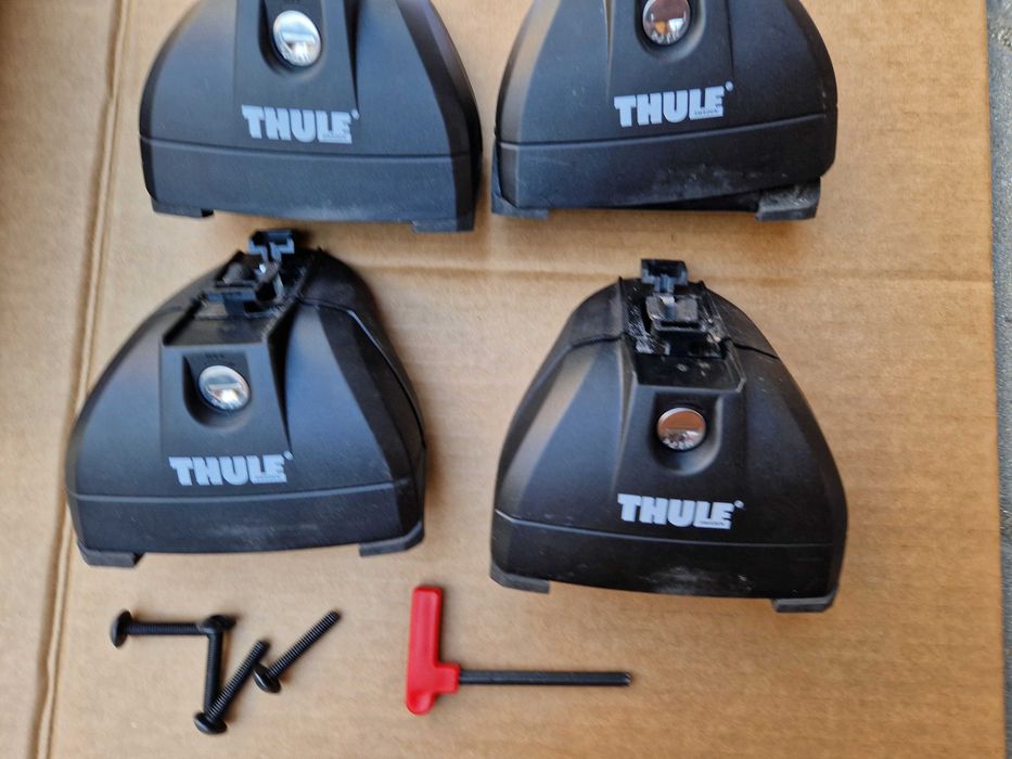 Напречни греди THULE WingBar Black 108cm и Thule Rapid System 753 + KIT 4007