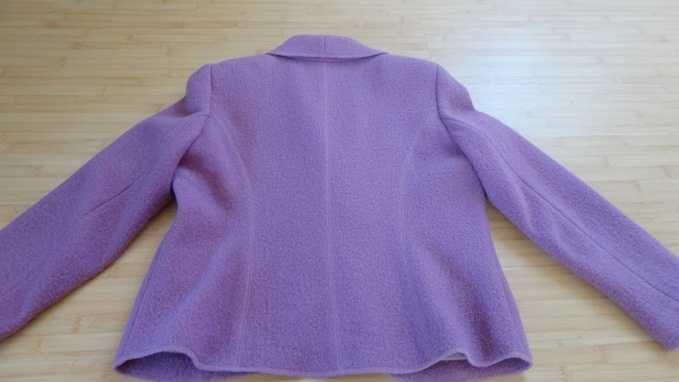 Sacou Fabiani nou, din lana fiarta (boiled wool) marimea 40