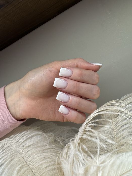 Маникюр/педикюр в салоне Alekparova_glow