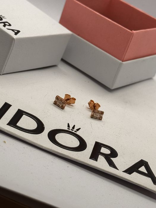 Пандора обеци Pandora