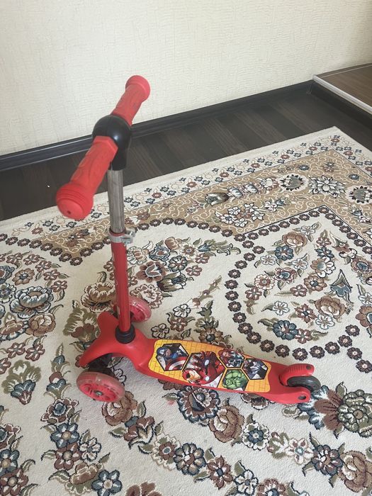 Продам самокат. Самокат в отличном состоянии