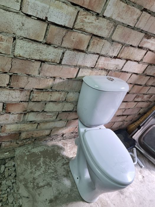 Продам унитаз б/у