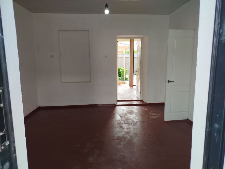 Madaniyat masjid oldida 3sotix Srochna