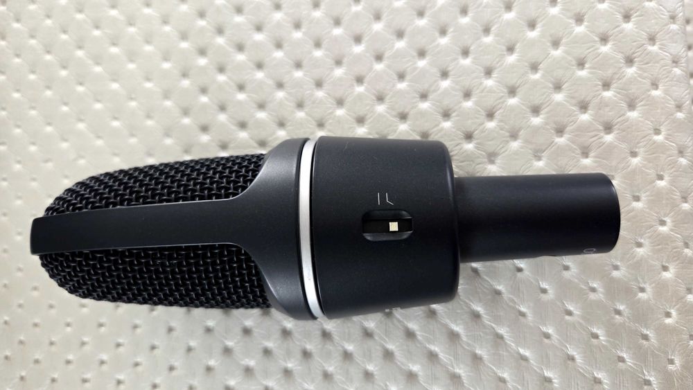 Microfon profesional live stream sau de studiou AKG C3000