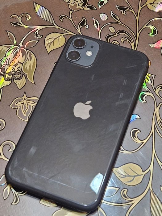 Айфон 11 черный.