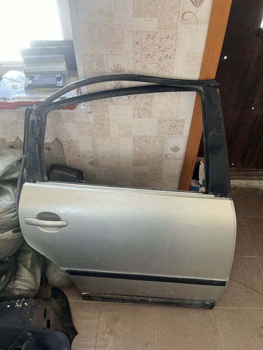 Запчасти на пассат б5