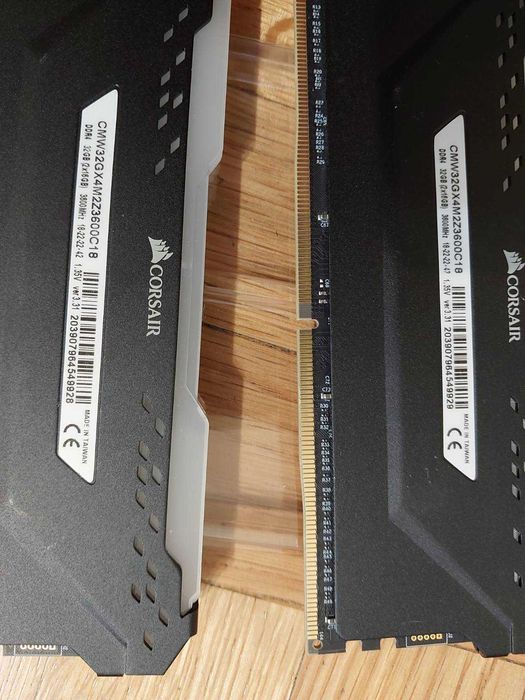 32GB 3600Mhz CL18 - DDR4 RAM памет