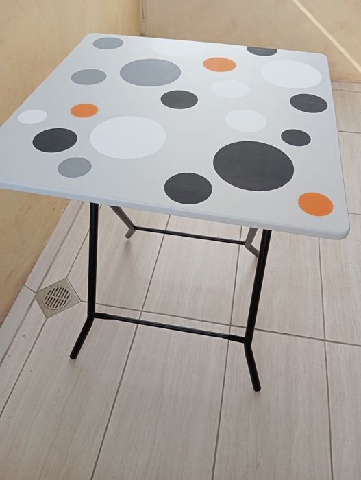 Сгъваема масичка за дома и градината