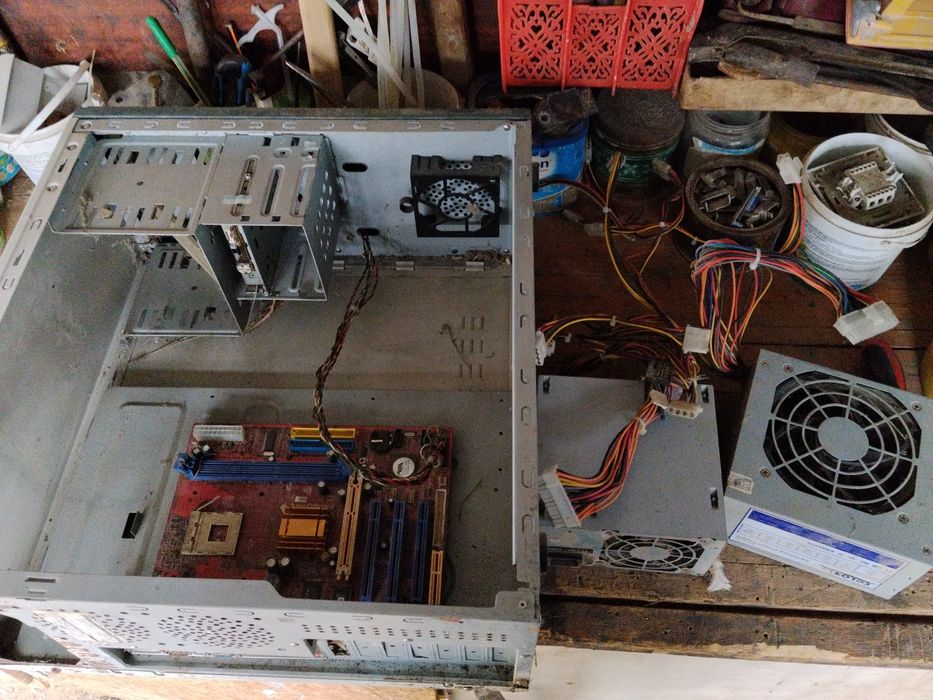 Корпус ПК + 2 блока питания Colorsit Vortex , Б/у