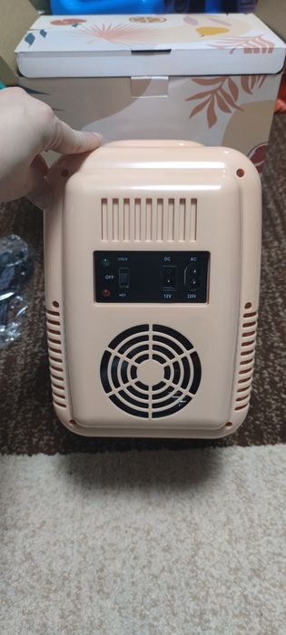 Frigider cosmetice meloni