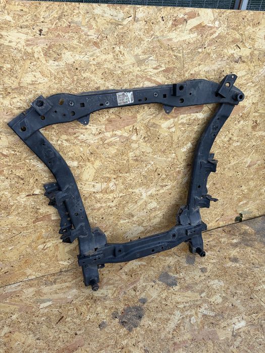 Cadru motor / jug motor Dacia Duster 2 2017-2024