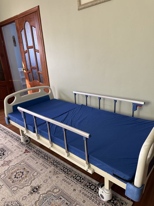 Кровать медицинская