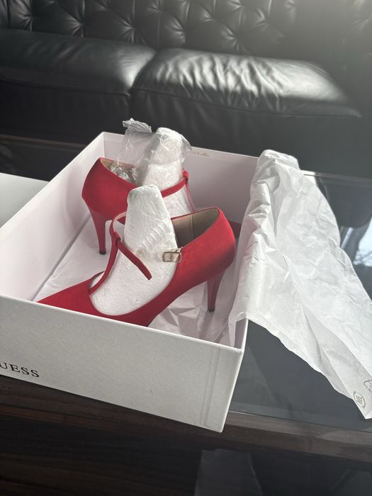 Pantofi din piele naturala