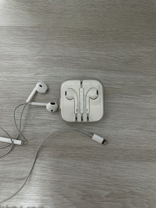 Наушники Earpods Lightning