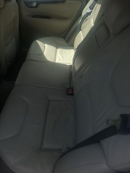 Volvo V 70 AWD  2.4 бензин турбо  4x4 2001 година автоматик