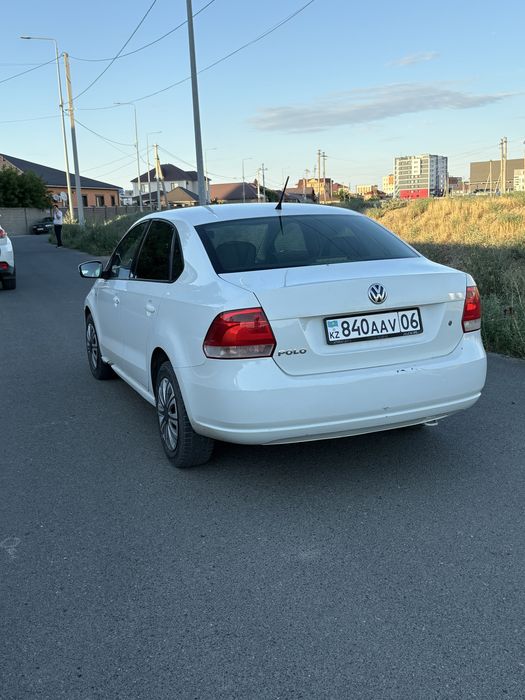 VW Поло автомат