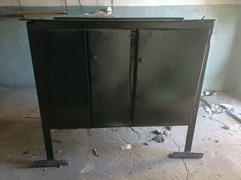 Продам стол слесарный