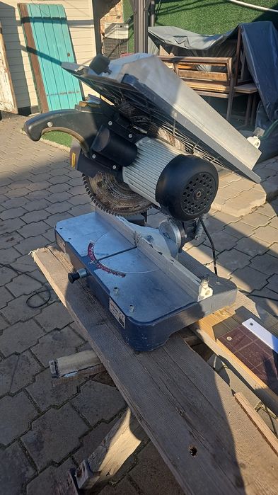 Продам торцовочная пила