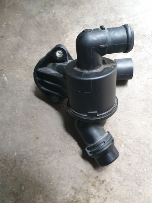 Термостат за Ауди А4 B8 2.0 143 коня