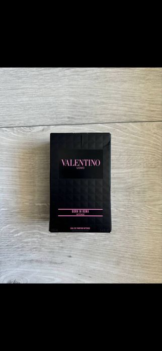 Парфюм  Valentino