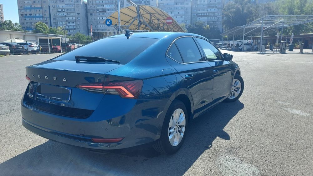 SKODA Octavia 2021 — imagine 3