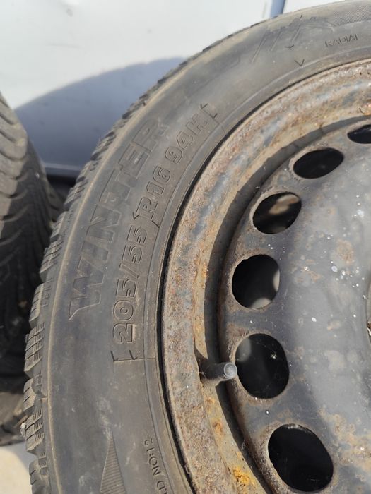 Set 4 jante cu anvelope M+S 195/50R15 Ford Fiesta 4X108.