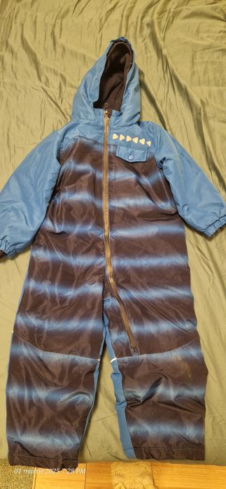 Vând combinezon impermeabil