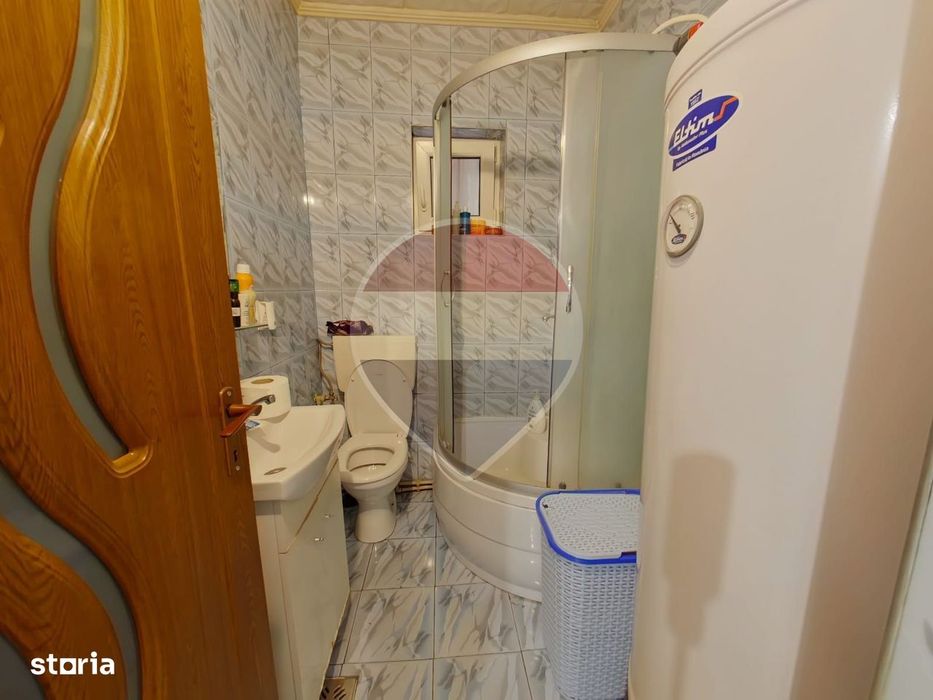 Casă / Vilă cu 4 camere de vânzare