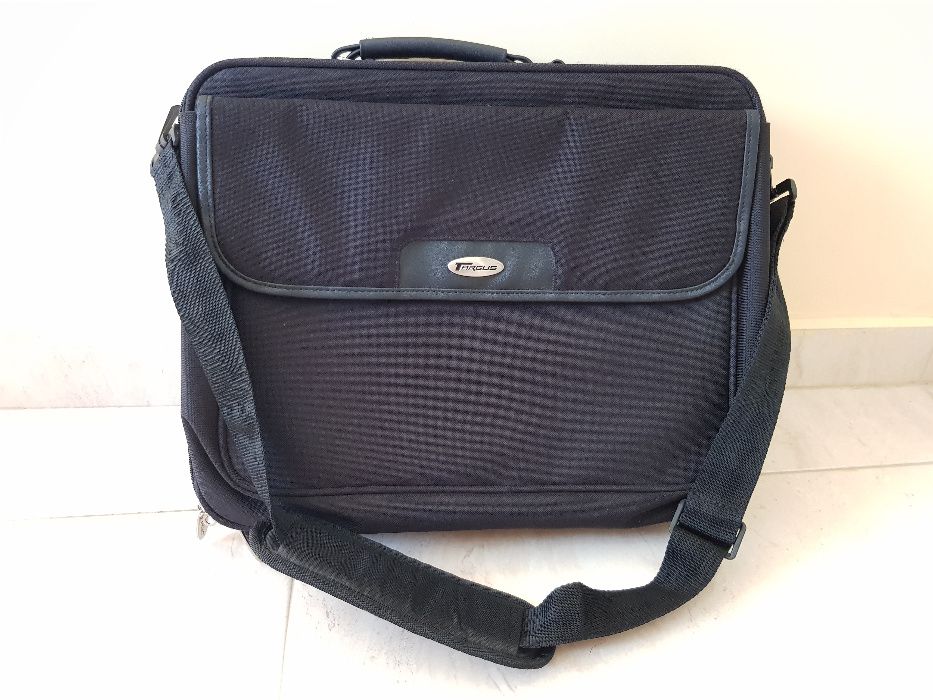 Чанта за лаптоп Targus