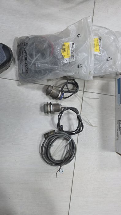 Датчик положения индуктивный proxy switch КИПиА