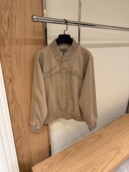 Geaca louis vuitton premium !