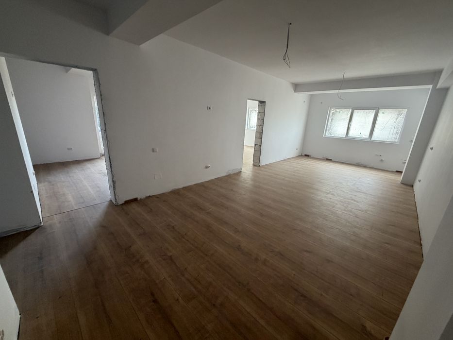 Apartament la cheie 93 mp  zona Damila/Etaj 3 Bloc nou /Lift/Loc de parcare