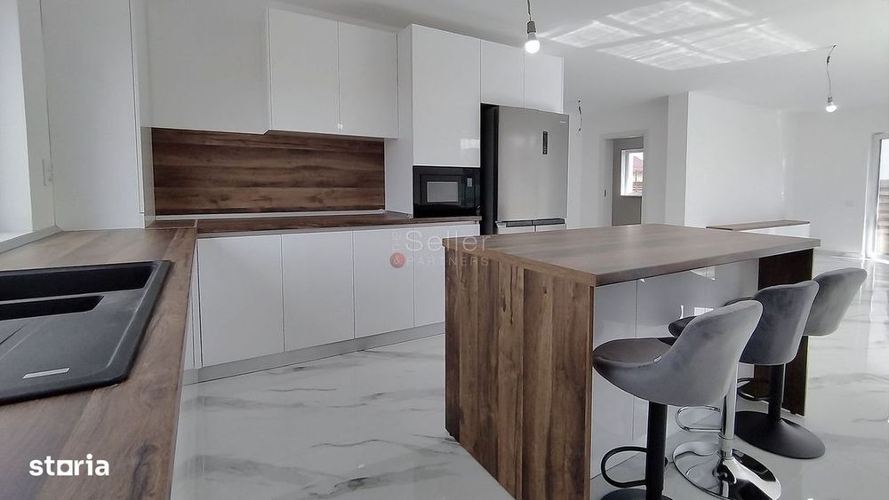 Vila Construtie Noua- Sampetru