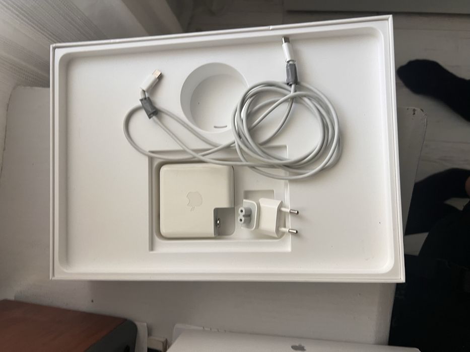 Macbook Pro 2018 i7