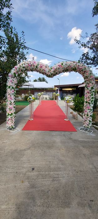 Cort de închiriat pentru evenimente