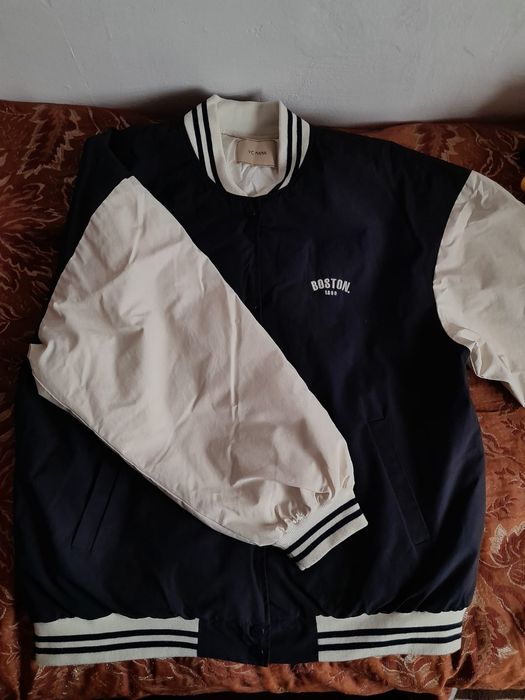 Продам тёплый бомбер