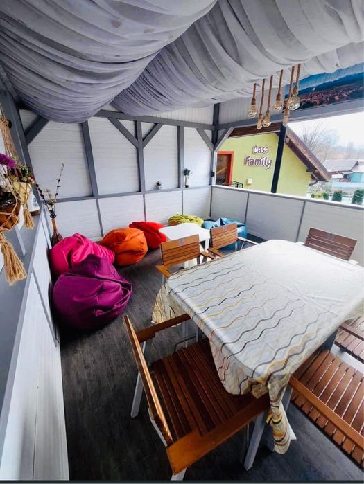 Inchiriez Cabana, Pensiune