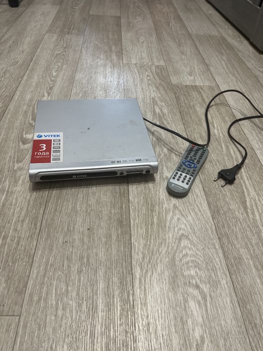 DVD player vitek