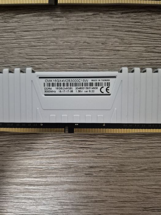 16 gb ram ddr4 3000MHz Vengeance LPX