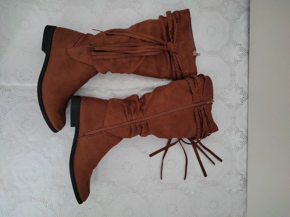 Cizme înalte cu franjuri