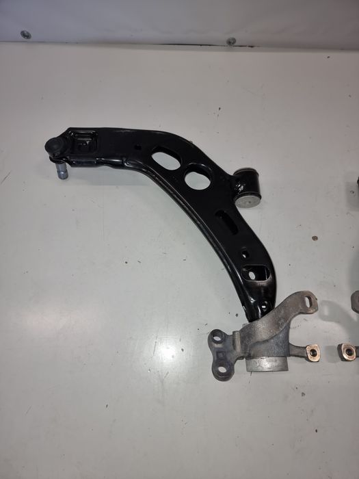 Bascula stanga sau dreapta fata BMW X1 F48 cod-6874341/6874342