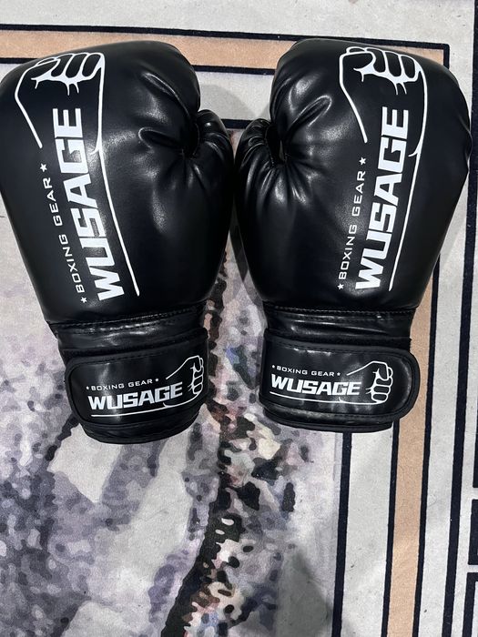 продается отличные перчатки