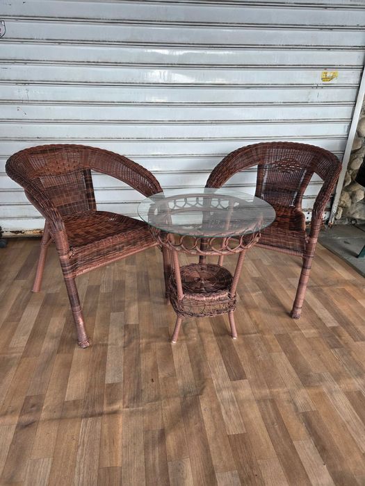 Ратанова маса с два стола