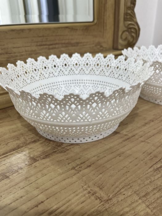 Продам хлебницы 2 шт