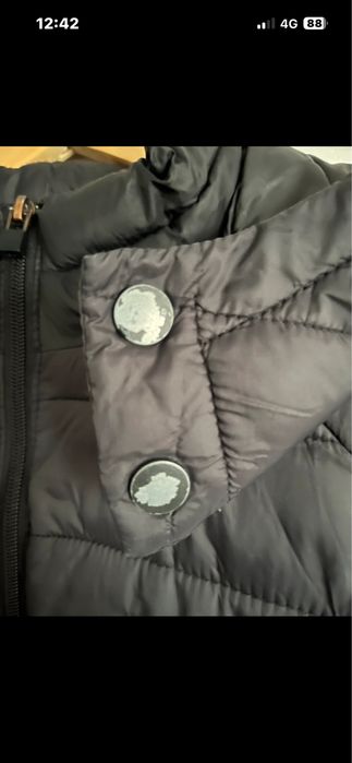 Geaca barbati puffer subtire marime S de la Bershka in stare f buna