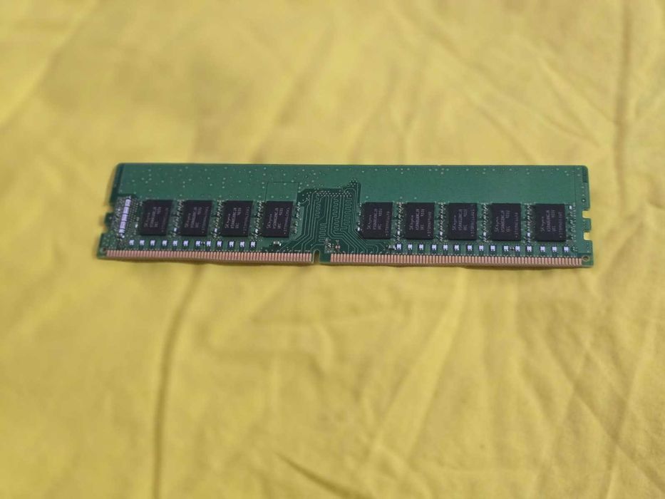 Memorie RAM SK hynix 16GB DDR4 2666MHz PC4-2666V CL19 UDIMM Desktop HMA82GU7CJR8N-VK