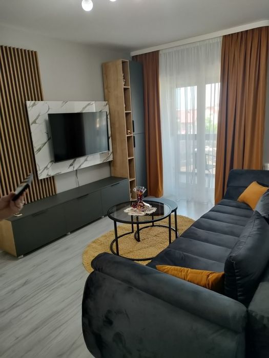 Inchiriez apartament 2 camere